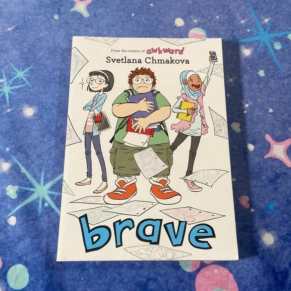 Lot of 2 Graphic Novels Awkward & Brave by Svetlana Chmakova - Picture 8 of 11